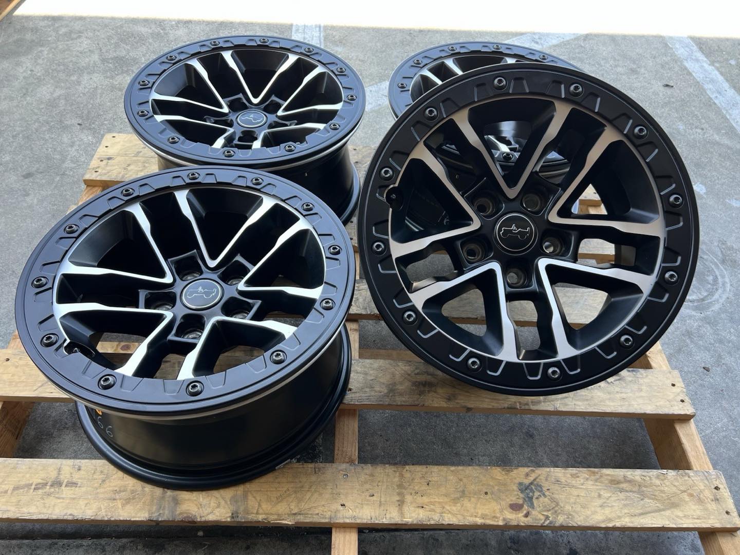 Jeep Factory OEM Stock Rubicon Extreme Recon X 392 Beadlock Bead Lock Wheels 17” - Image 2