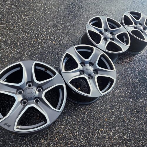 OEM Jeep 392 Black Beadlock-Capable Wheels