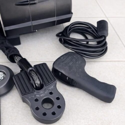 Warn Zeon 10-S Winch.