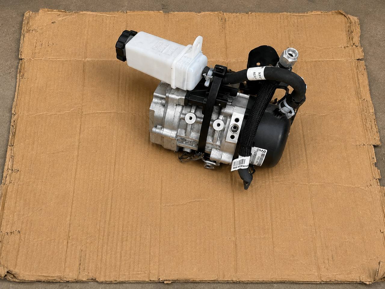Wrangler JL OEM Jeep Wrangler 392 Electro-Hydraulic Steering Pump Assembly – Low Mileage Take-Off — part number WRA-OEM-5602